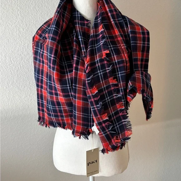 NWT PACT organic plaid blanket scarf - Picture 1 of 4